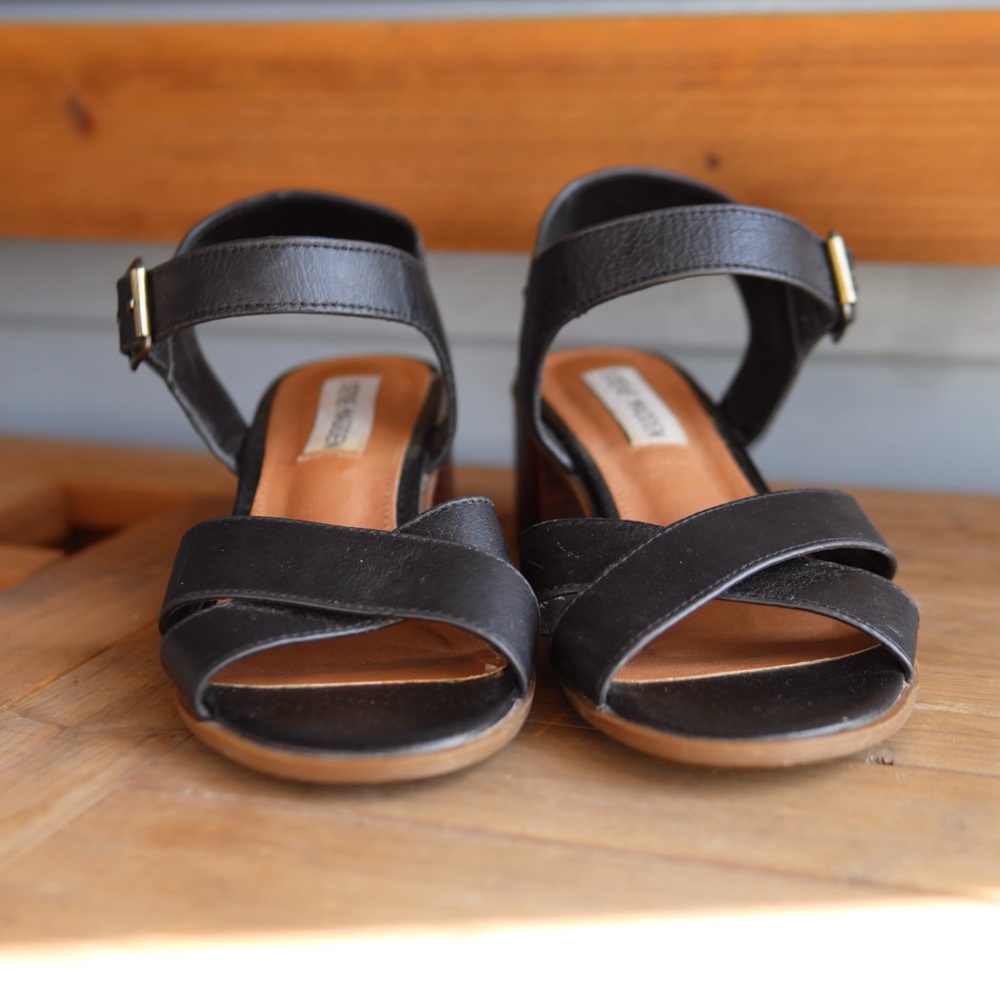 Steve Madden Rylen Sandals - Picture 3 of 11